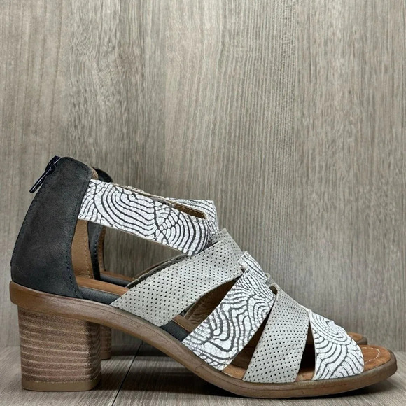 Clocharme Shoes - Clocharme Sandals Womens Sz 38 Open Toe Block Heel Gladiator Suede Leather Gray